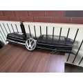 Volkswagen Golf6 5K0853651 Çıkma Ön Panjur